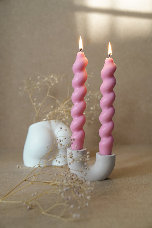 U Shape Candle Holder & 2x Twisted Candle Set