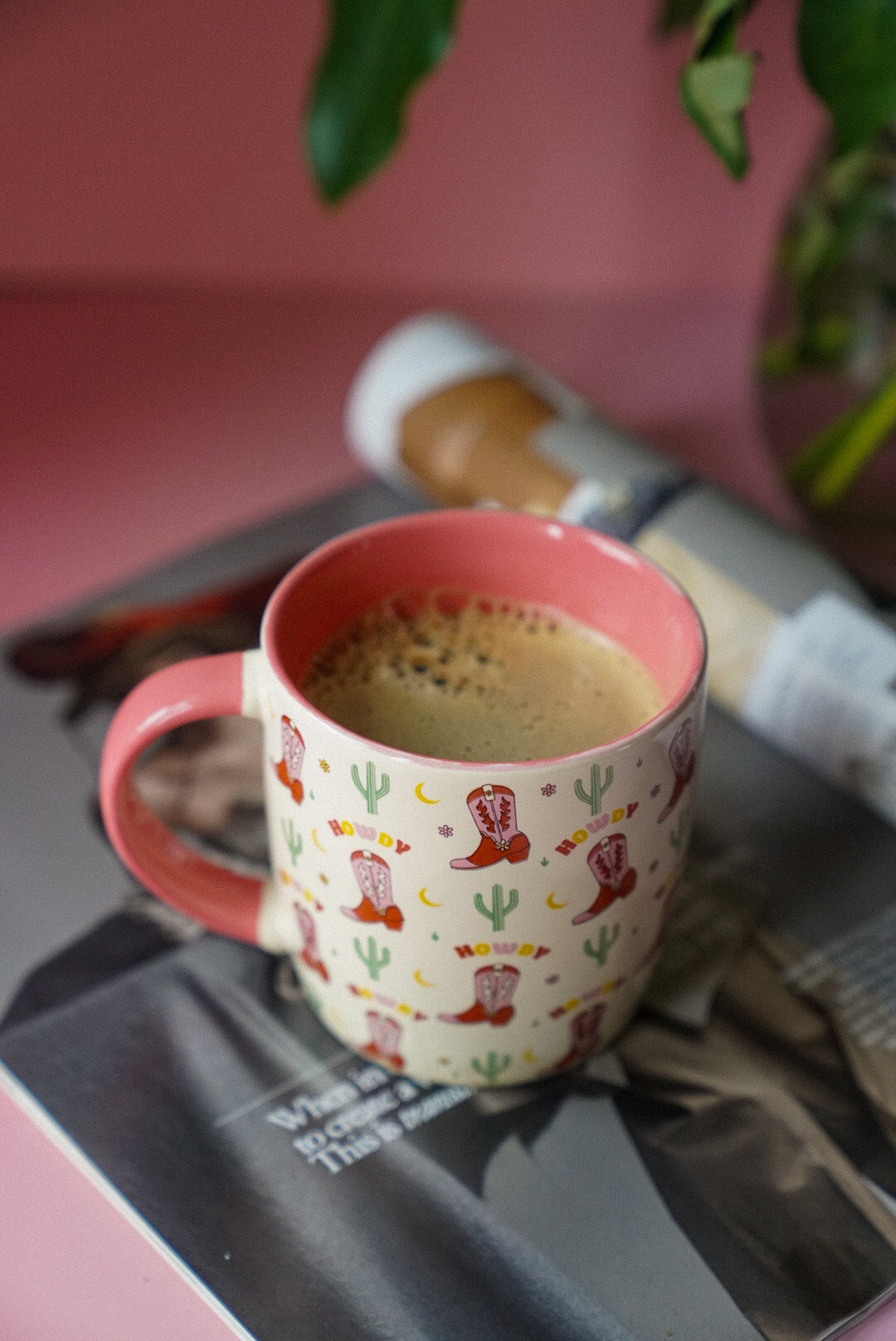 Howdy Pink Cowboy Boot Print Coffee / Tea Mug