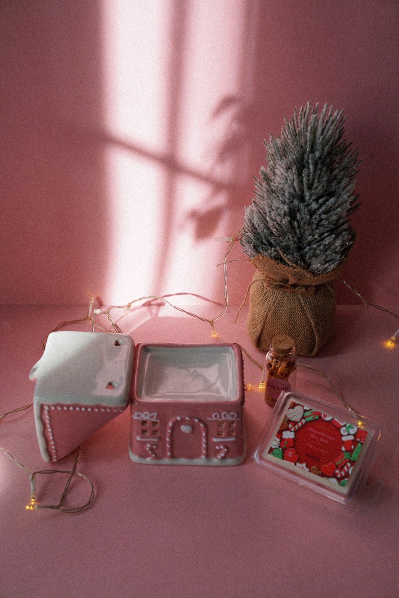 Gingerbread House Oil Burner