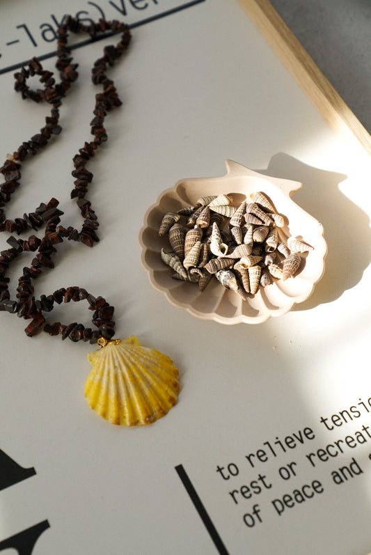 Brown Stone Chip Necklace With Natural Scallop Shell Pendant