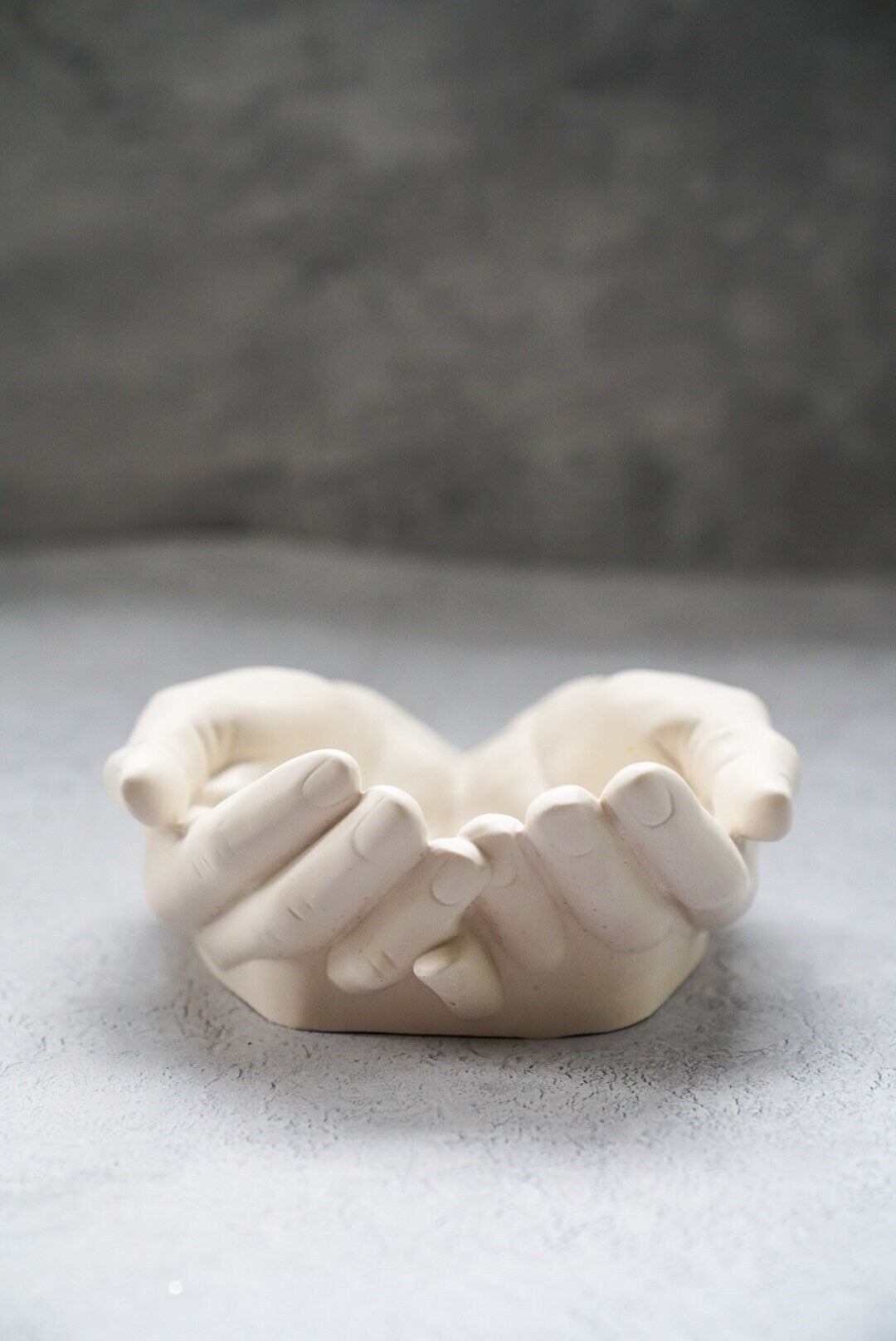 World Globe candle Jesmonite Hands Gift Set