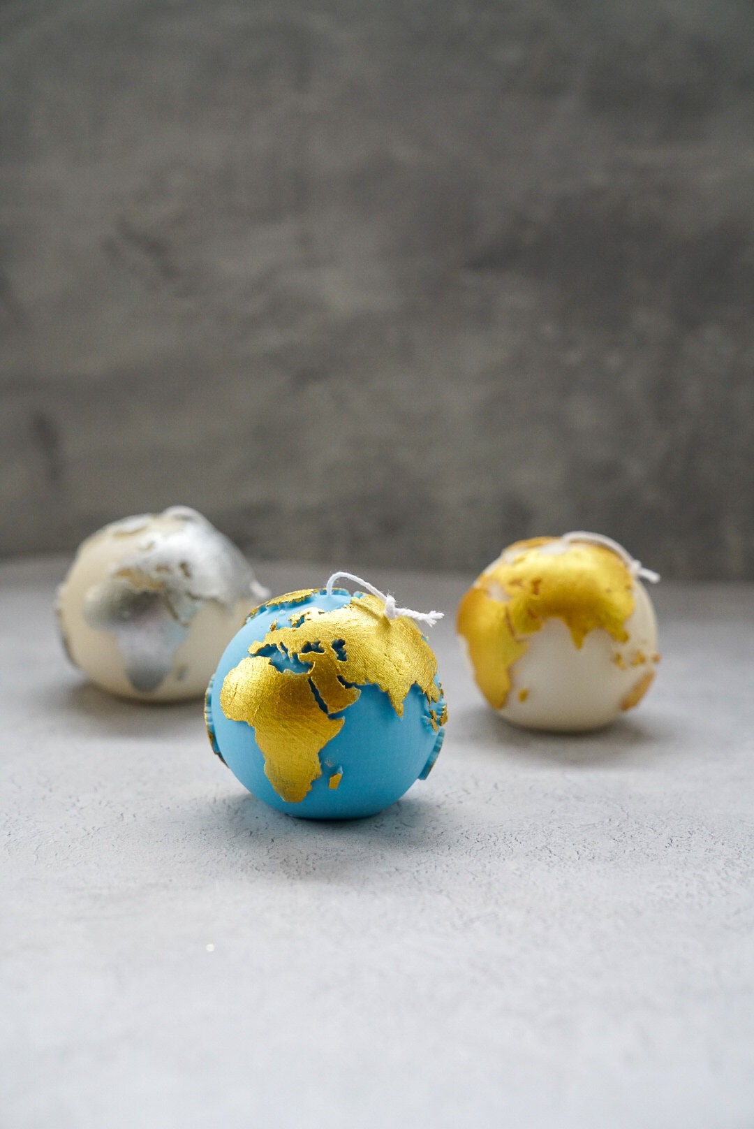 World Globe candle Jesmonite Hands Gift Set