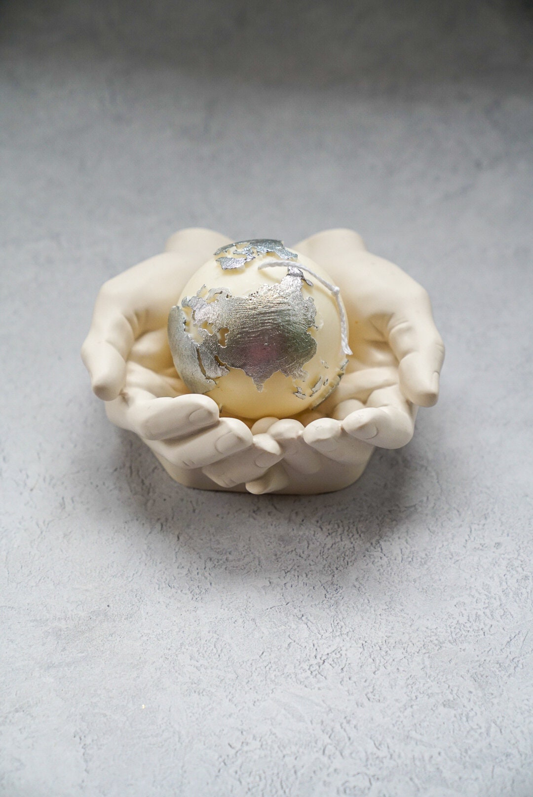 World Globe candle Jesmonite Hands Gift Set