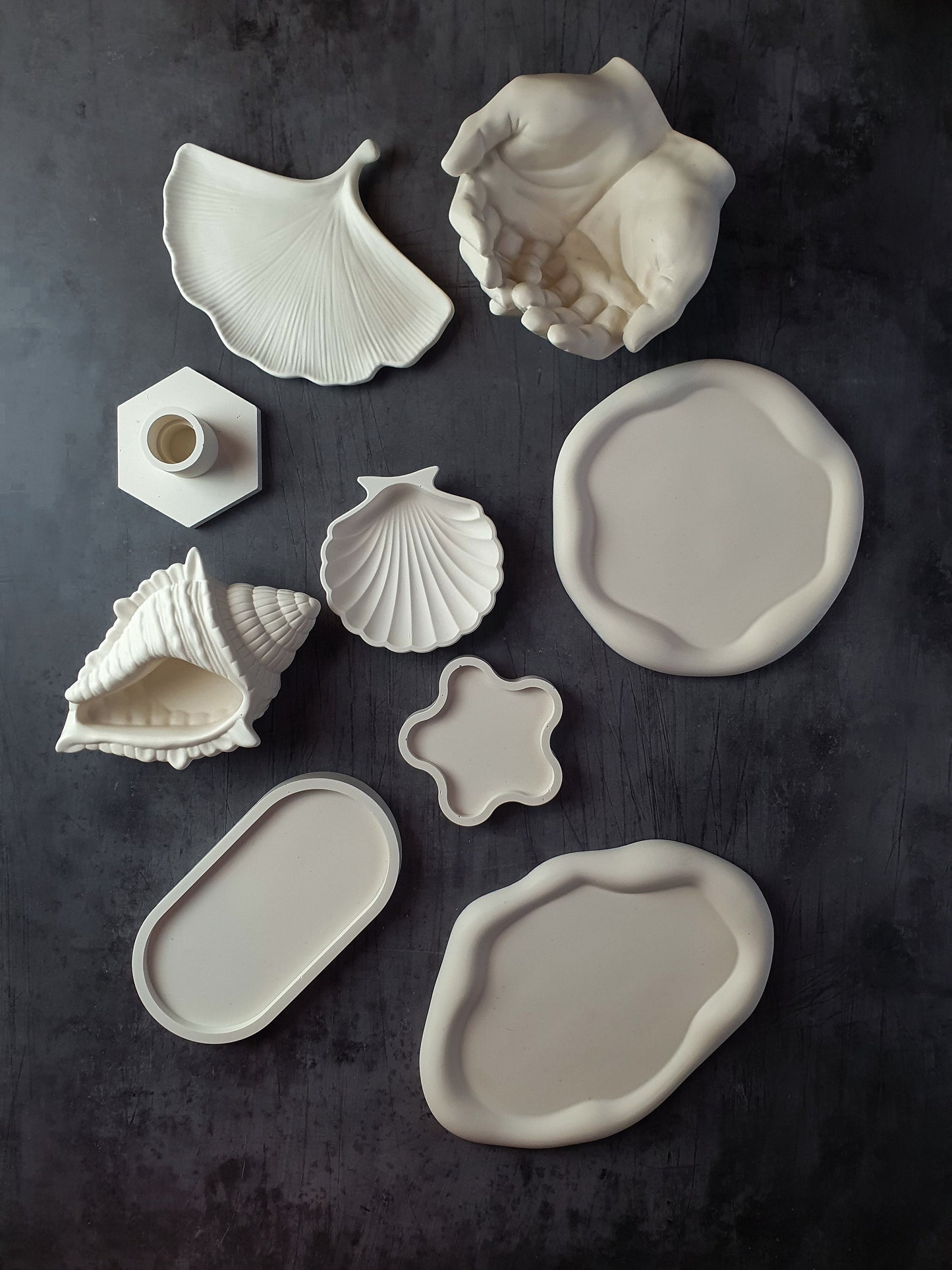 Different shapes trinket trays.