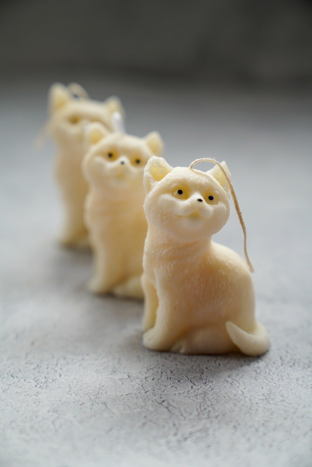 Sitting Cat Candle