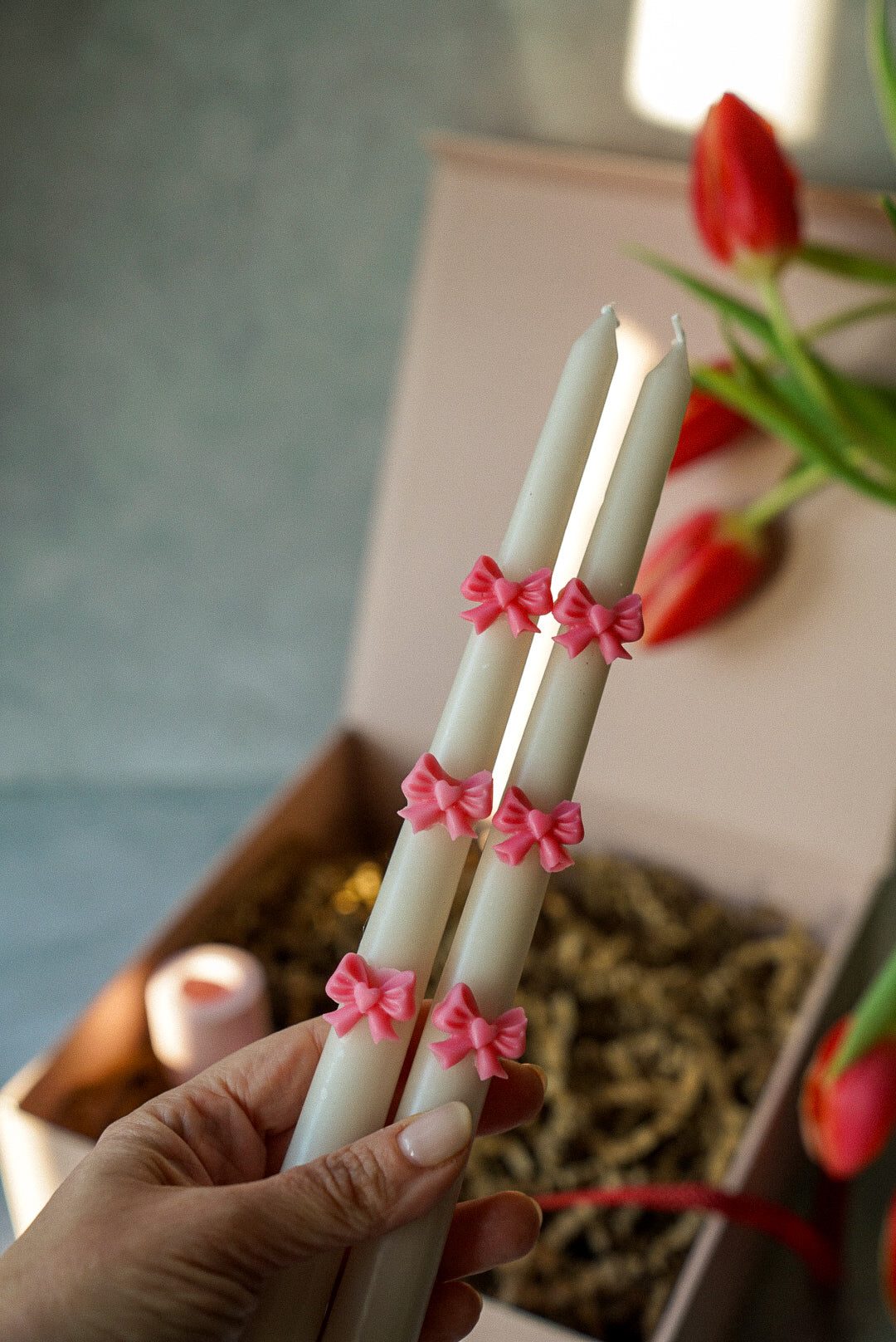 Ivory Bow Dinner Candle 