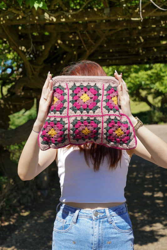 Crochet Flower Vintage Pouch Bag