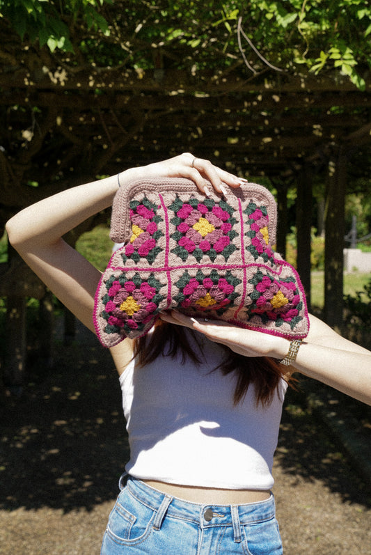 Holding Crochet Flower Vintage Pouch Bag