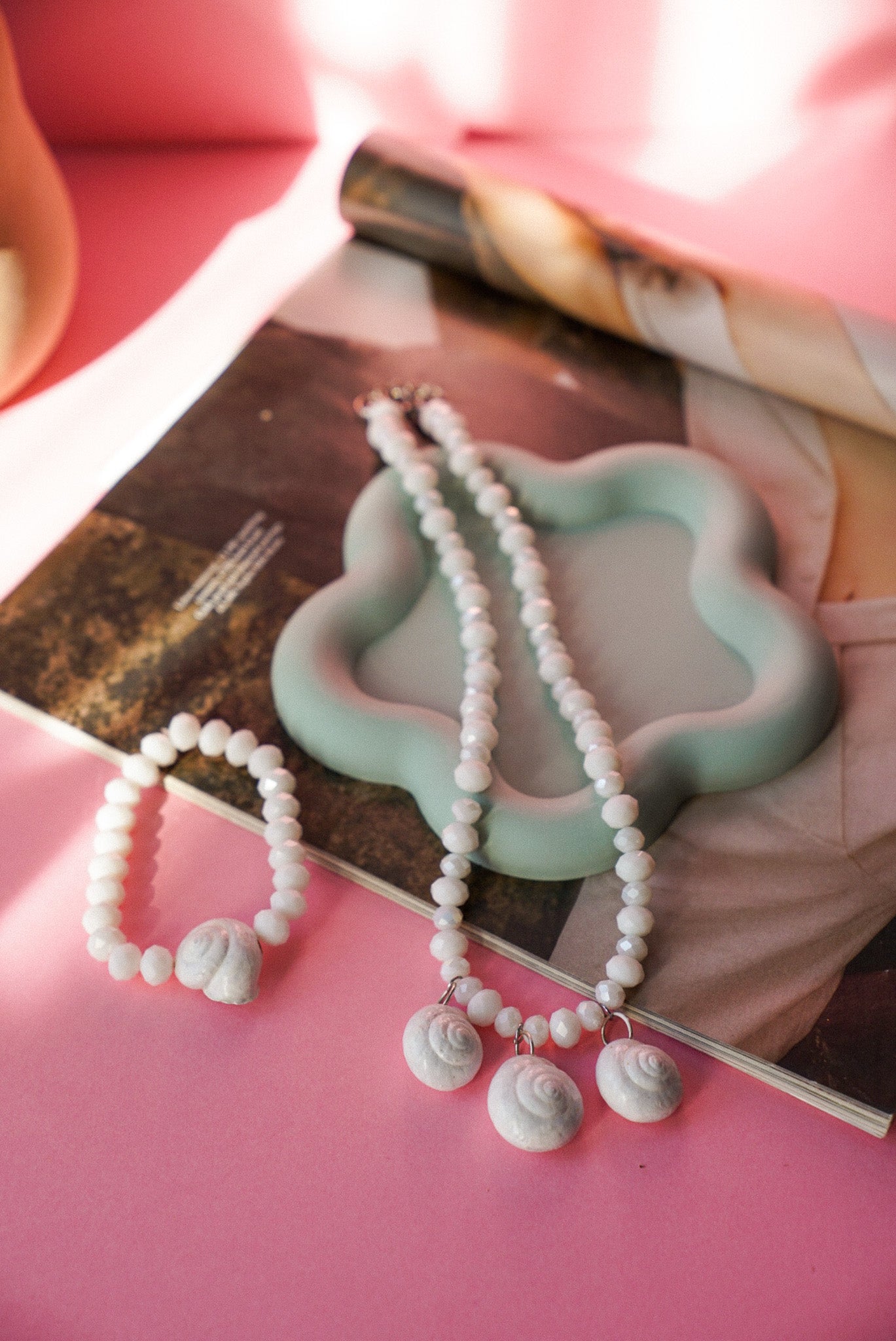 White Shell Necklace & Bracelet Set