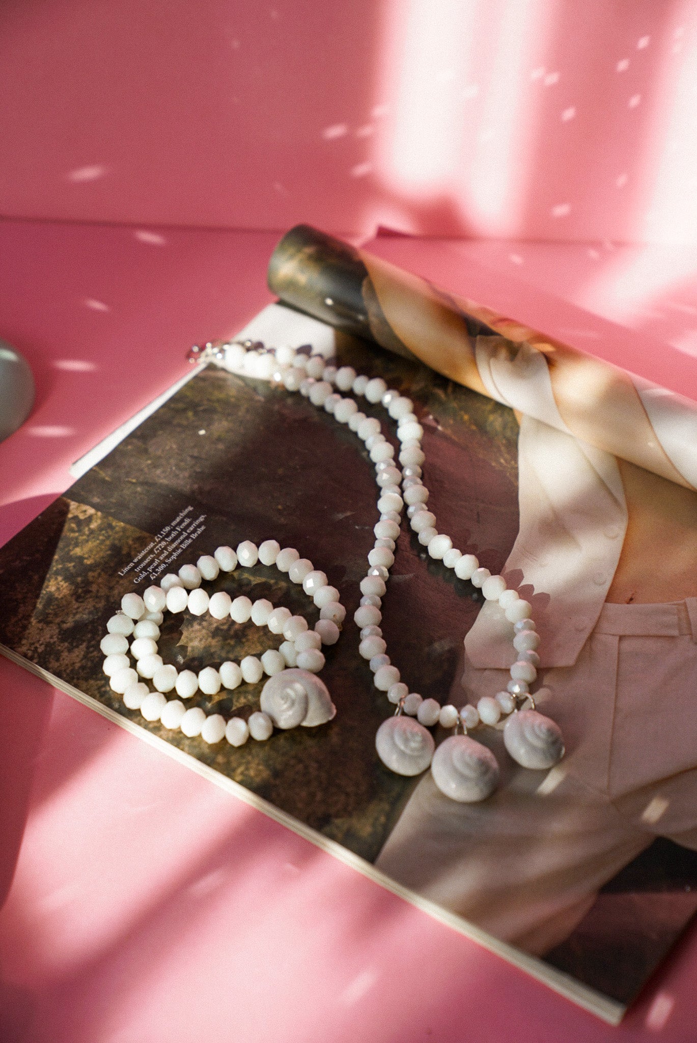 White Shell Necklace & Bracelet Set