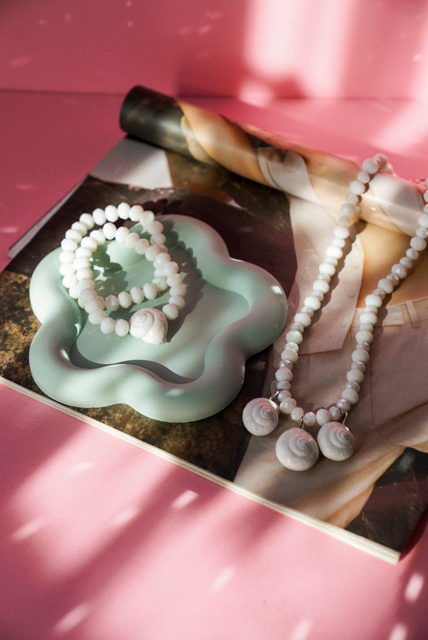 White Shell Necklace & Bracelet Set