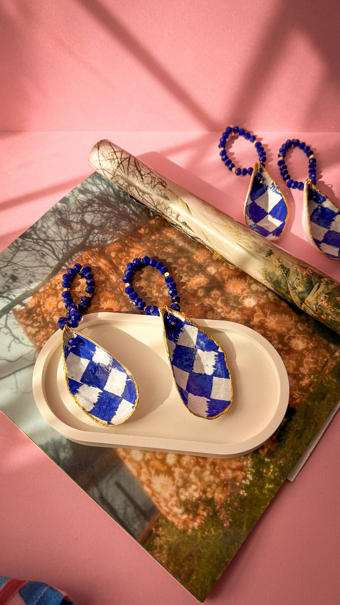 Handmade Oyster Shell Napkin Rings, Blue White Check Coastal Table Decor (Set of 2)
