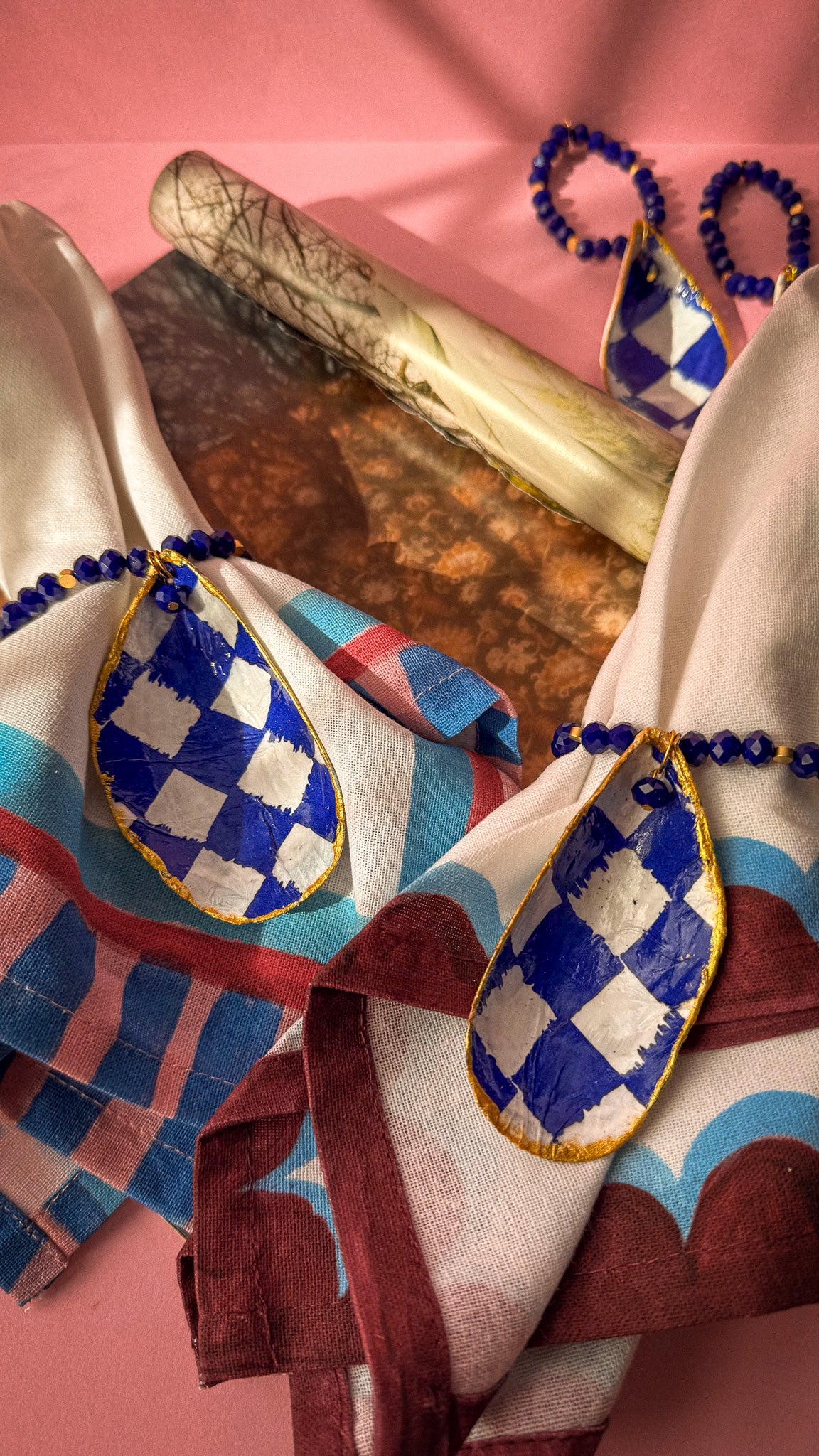Handmade Oyster Shell Napkin Rings, Blue White Check Coastal Table Decor (Set of 2)