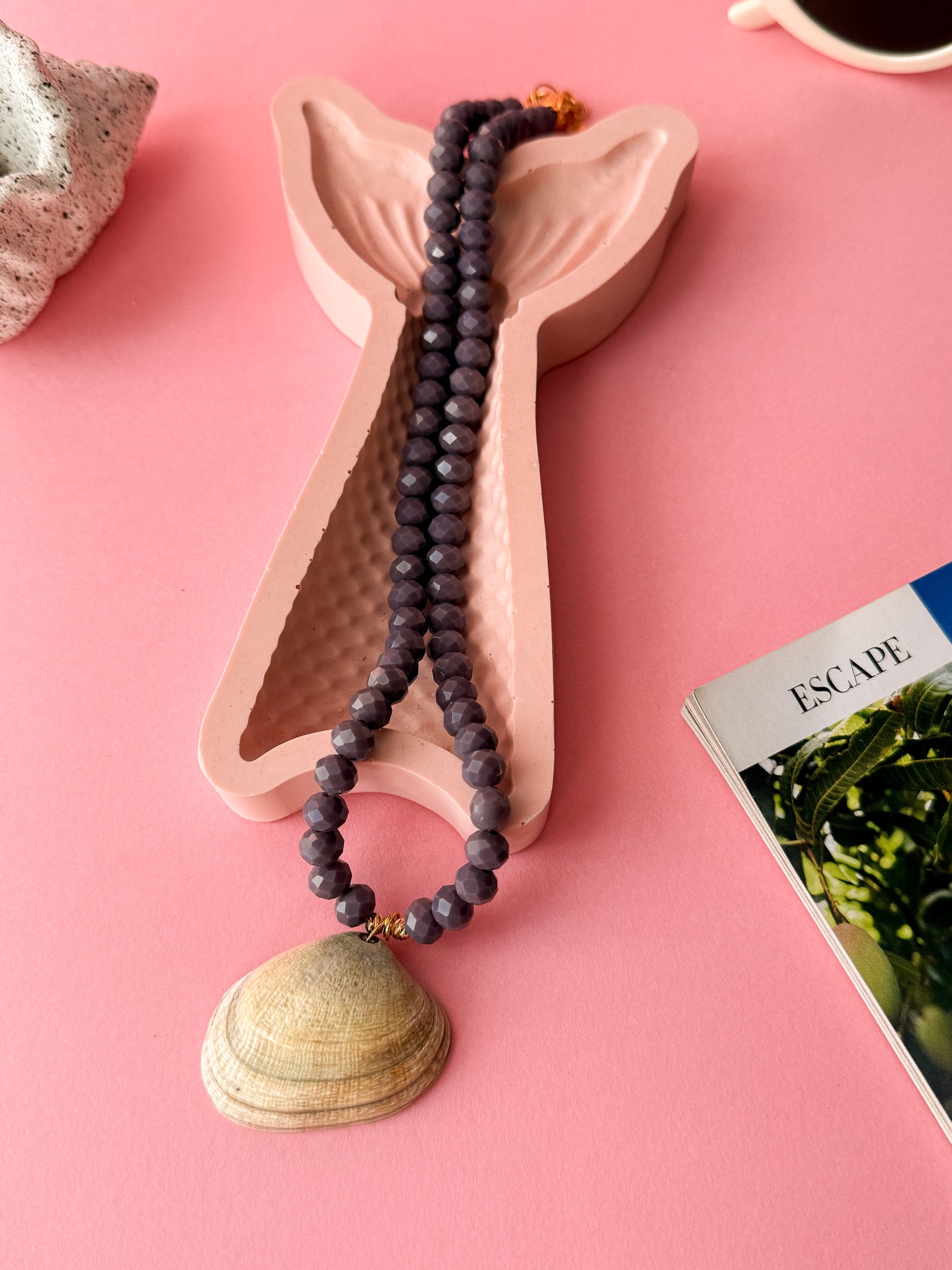 Bold Coastal Shell Necklace – Gokican